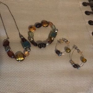 Nice necklace, earrings and bracelet set.